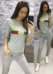 Спортивный костюм