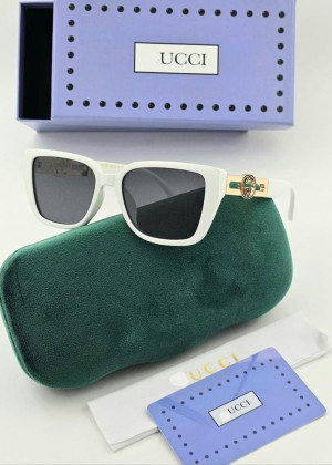 Набор солнцезащитные очки, коробка, чехол + салфетки 21156386