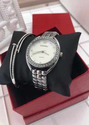 Подарочный набор для женщин часы, браслет + коробка 21177584