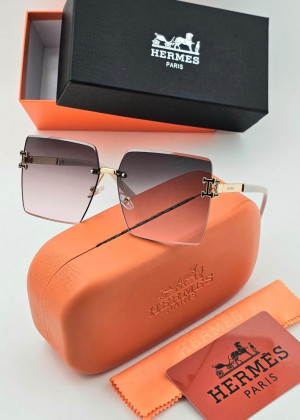 Набор женские солнцезащитные очки, коробка, чехол + салфетки 21232889
