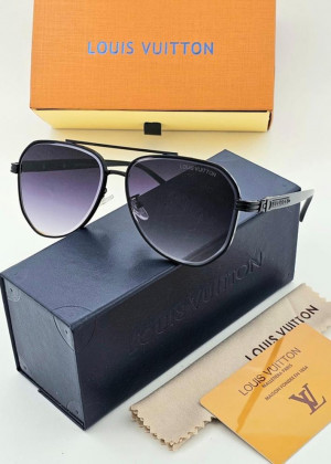 Набор мужские солнцезащитные очки, коробка, чехол + салфетки 21244066