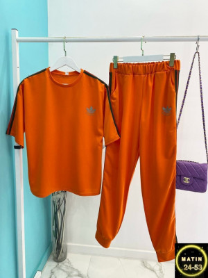 Спортивный костюм 22943841