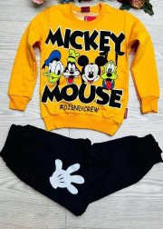 Спортивный костюм