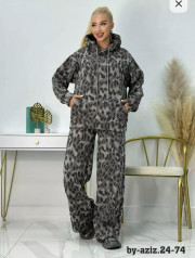 Спортивный костюм