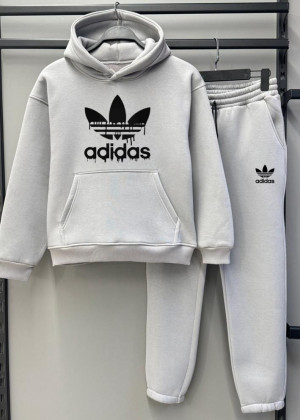 Спортивный костюм 23094571