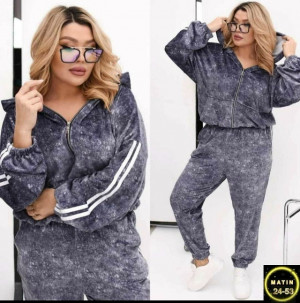 Спортивный костюм 23098641