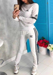 Спортивный костюм