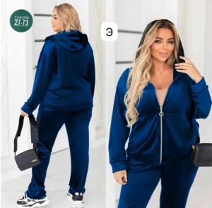 Спортивный костюм 23120071