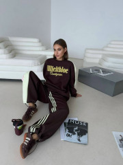 Спортивный костюм