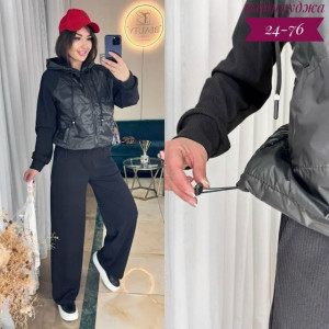 Спортивный костюм 23138592