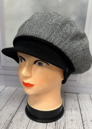 Шапка #23152993