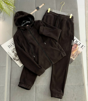 Спортивный костюм #23162286