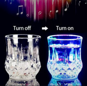 Светящийся бокал