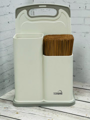 Подставкой для ножей