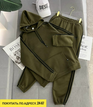 Спортивный костюм #23185743