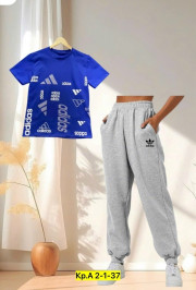 Спортивный костюм