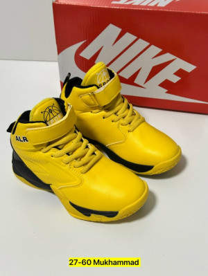 Кроссовки #23238317