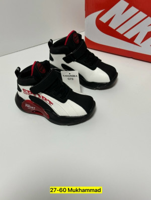 Кроссовки #23259384