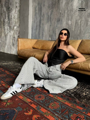 Джинсы #23263617