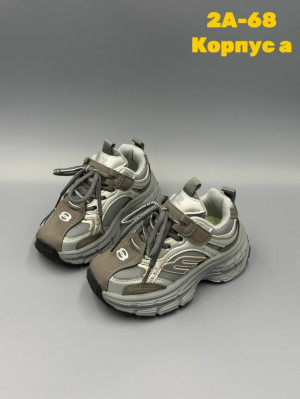 Кроссовки #23263950