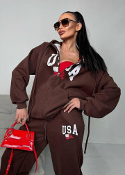 Спортивный костюм