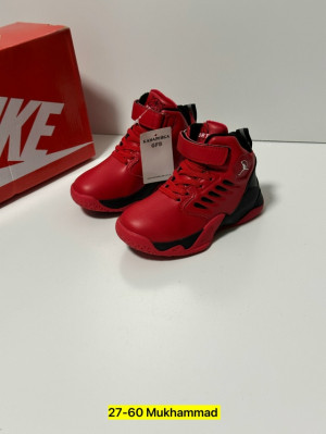 Кроссовки #23316433