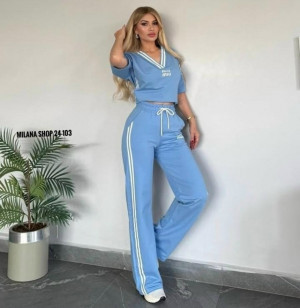 Спортивный костюм #23319337