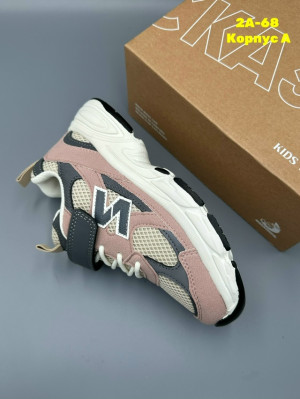 Кроссовки #23325373