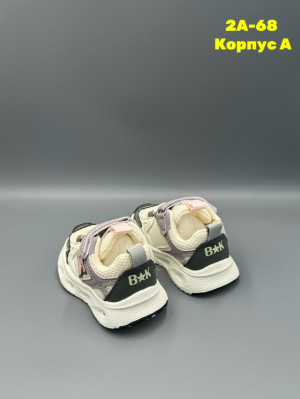 Кроссовки #23327789