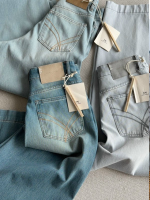 Джинсы #23333982