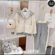 Спортивный костюм