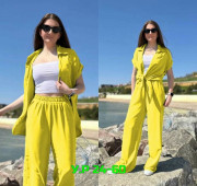 Костюм