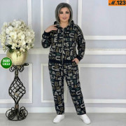 Костюм