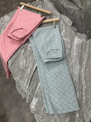 Джинсы #23465344
