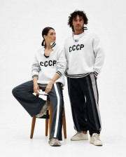 Свитер