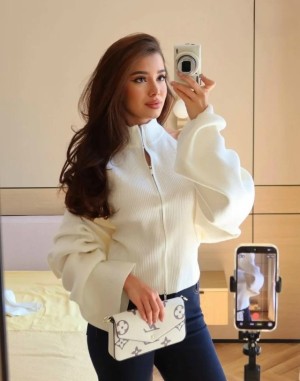 Топ #23543446