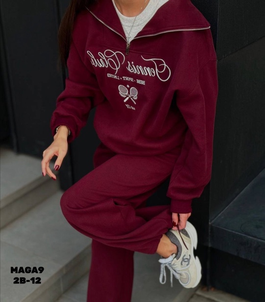 Спортивный костюм 22905768