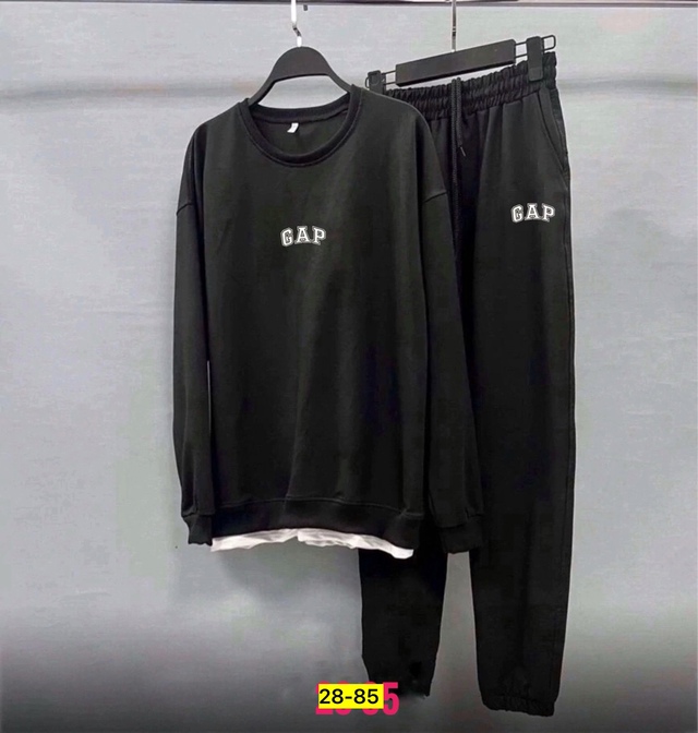 Спортивный костюм 22910819