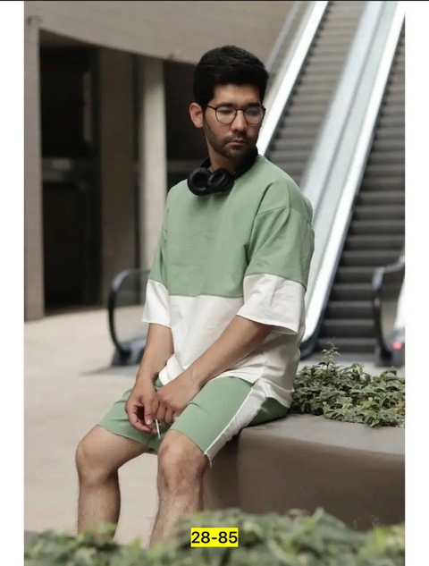 Спортивный костюм 22910818