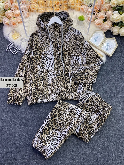 Спортивный костюм 22929530