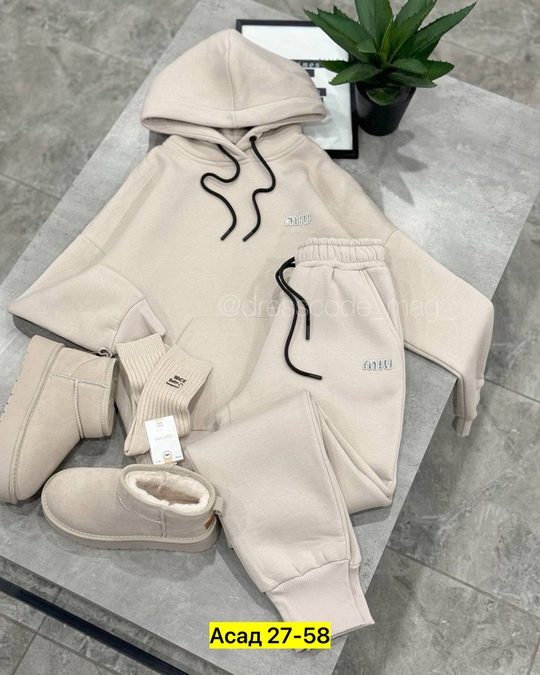 Спортивный костюм 22929979