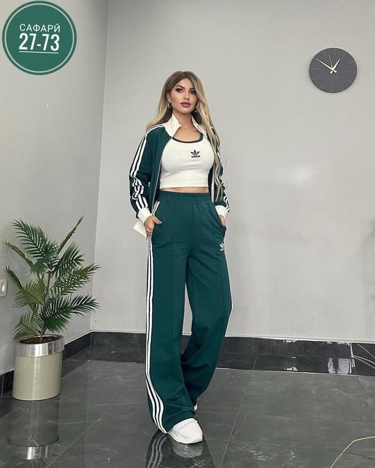 Спортивный костюм 22932359