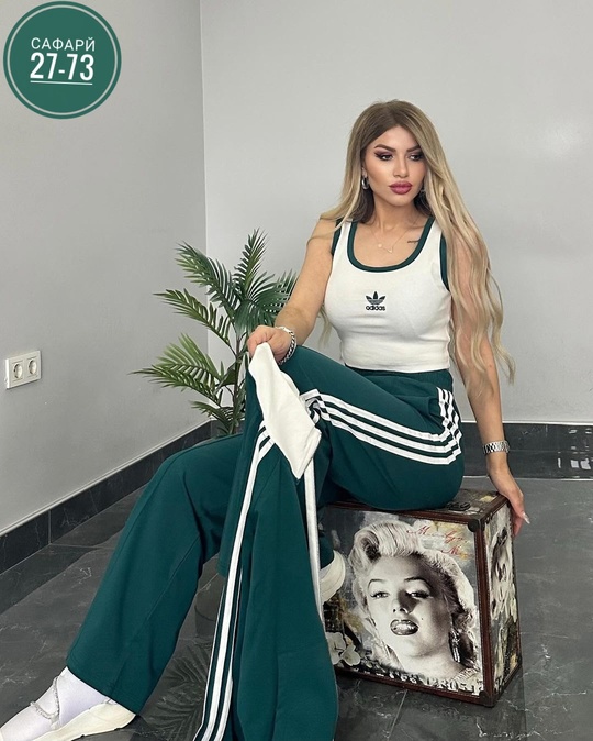 Спортивный костюм 22932359