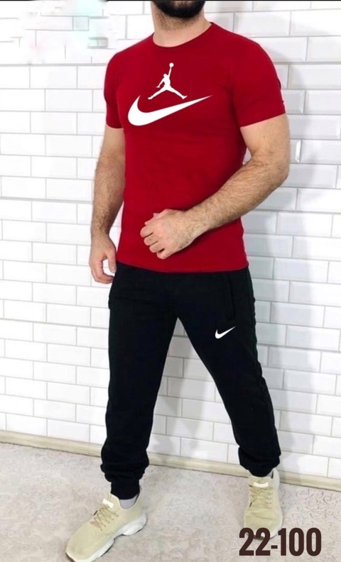 Спортивный костюм 22930844