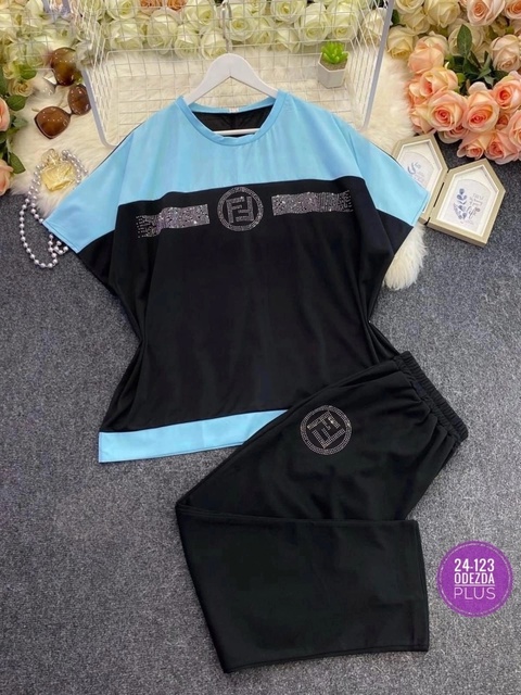 Спортивный костюм 22932426