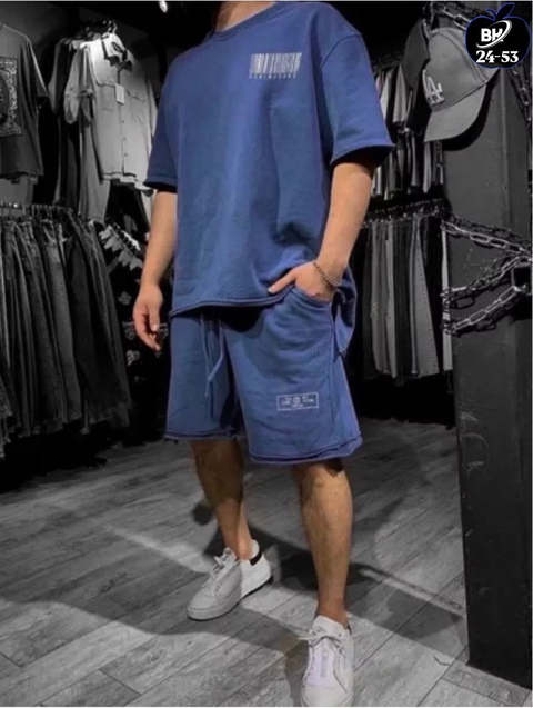 Спортивный костюм 22934563