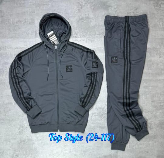 Спортивный костюм 22934507