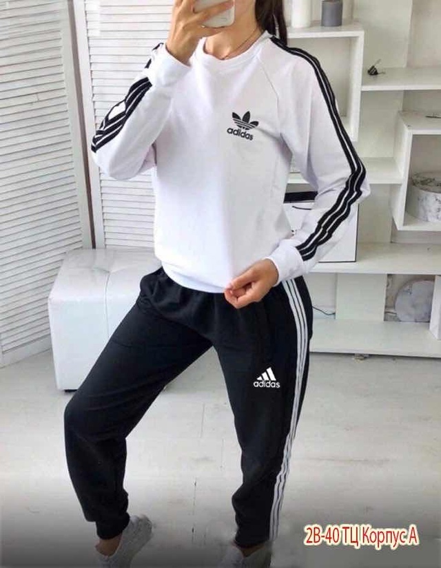 Спортивный костюм 22944056