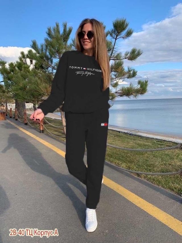 Спортивный костюм 22942848