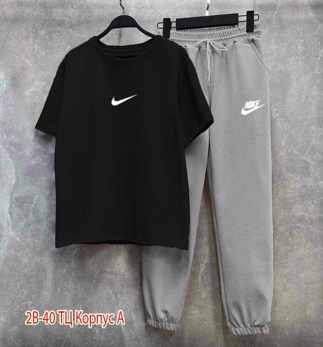 Спортивный костюм 22943677